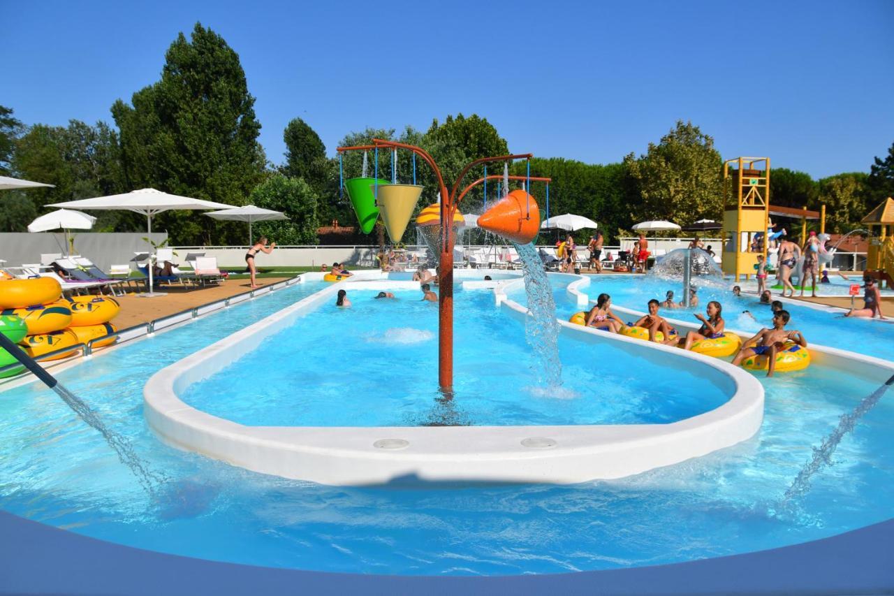I Tre Moschettieri Camping Village リド・ディ・ポンポーザ エクステリア 写真