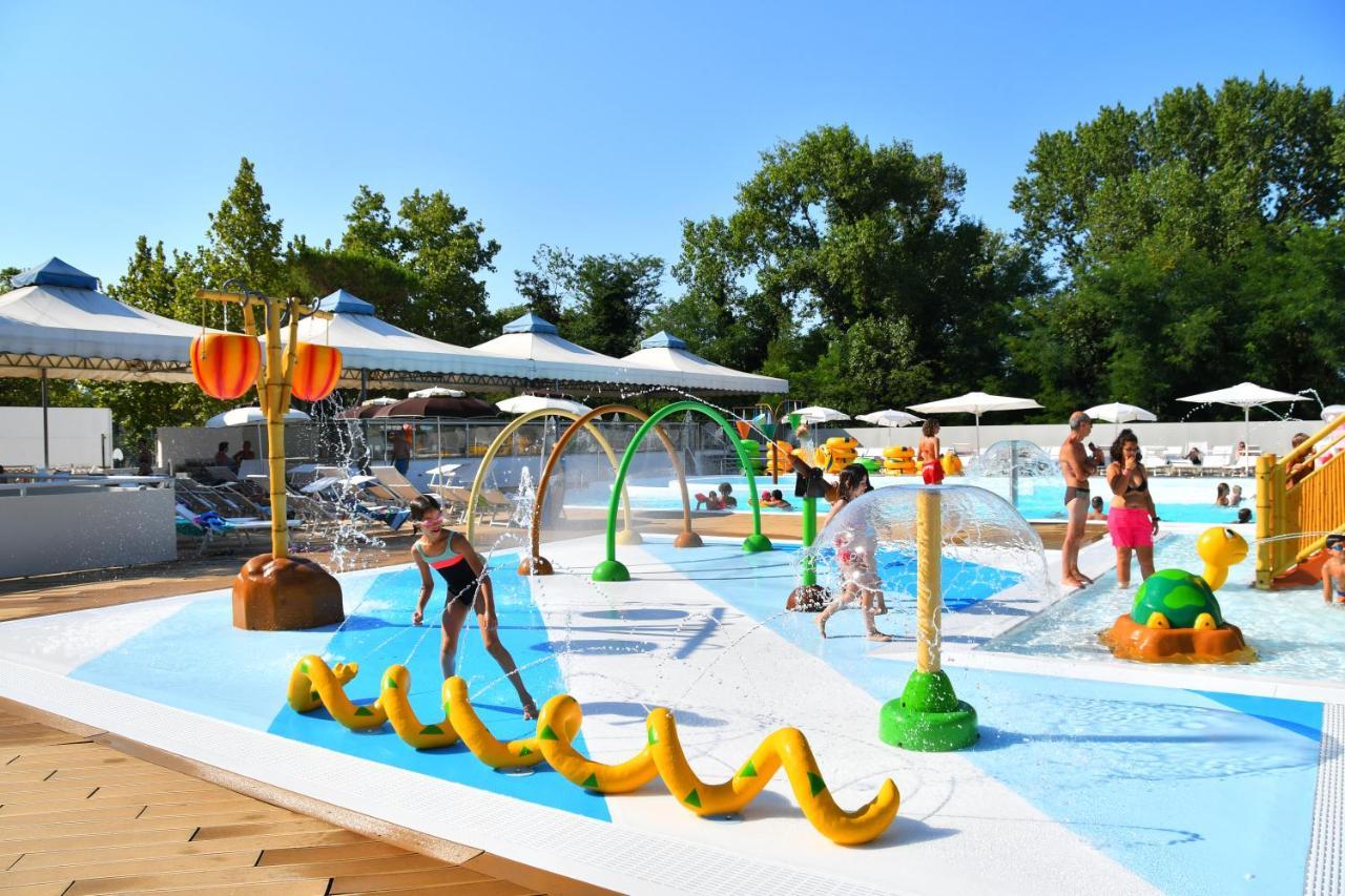 I Tre Moschettieri Camping Village リド・ディ・ポンポーザ エクステリア 写真
