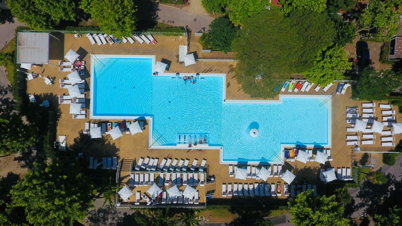 I Tre Moschettieri Camping Village リド・ディ・ポンポーザ エクステリア 写真